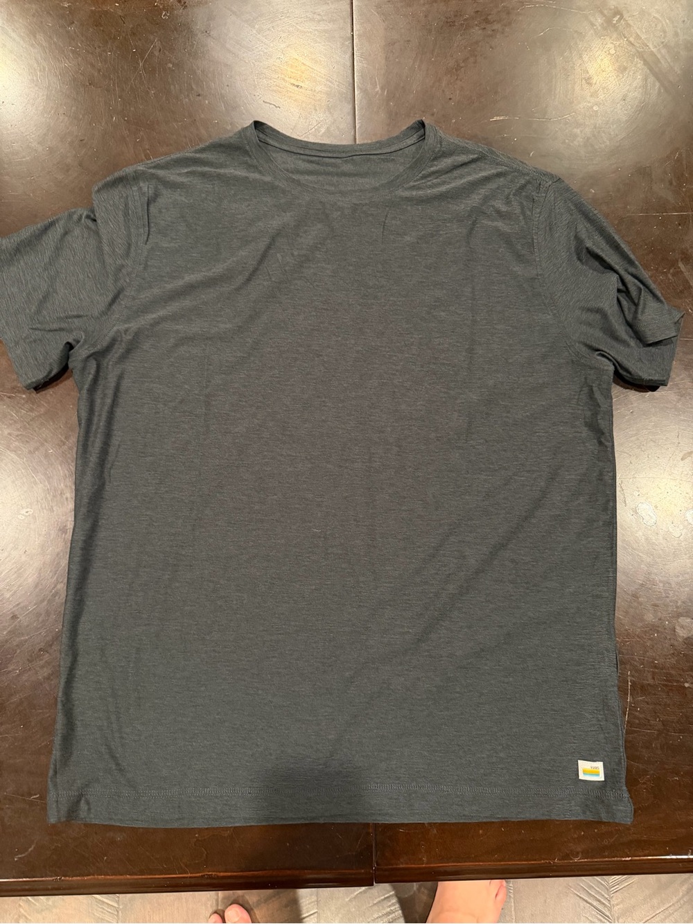 Vuori Men's Short Sleeve Crew Tee - Charcoal